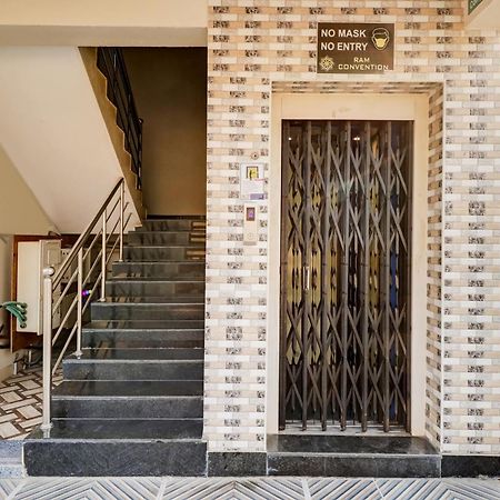 Hotel Oyo Vnr Convention Guntūr Zewnętrze zdjęcie