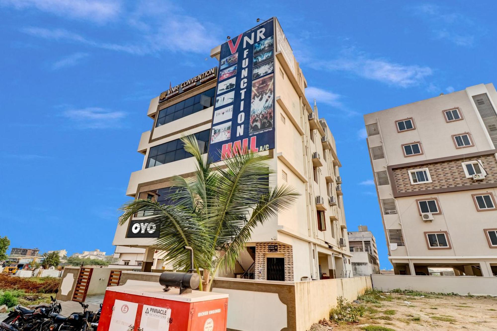 Hotel Oyo Vnr Convention Guntūr Zewnętrze zdjęcie
