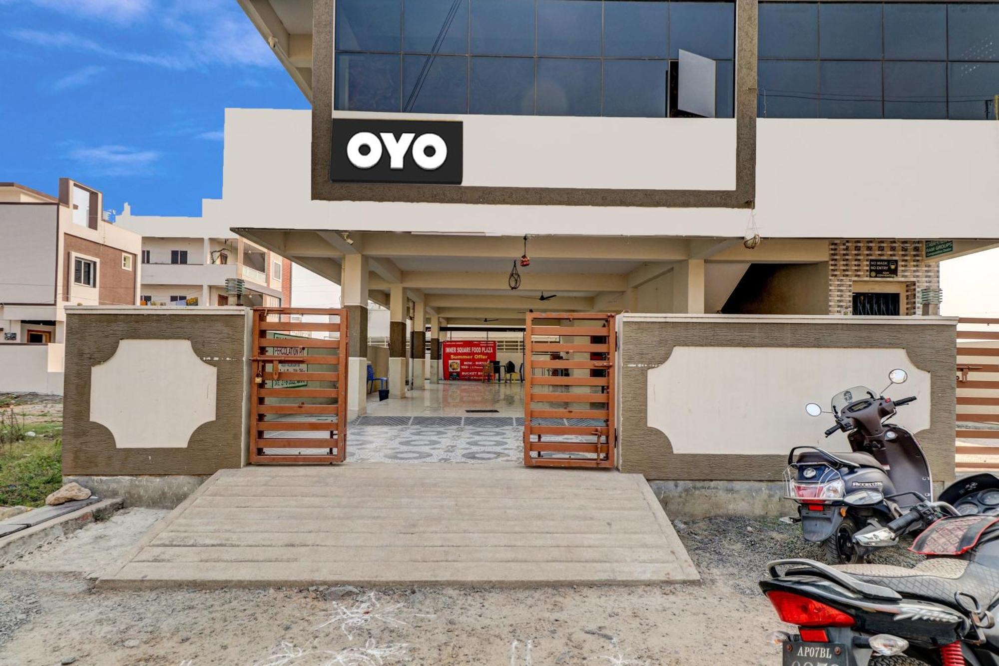 Hotel Oyo Vnr Convention Guntūr Zewnętrze zdjęcie